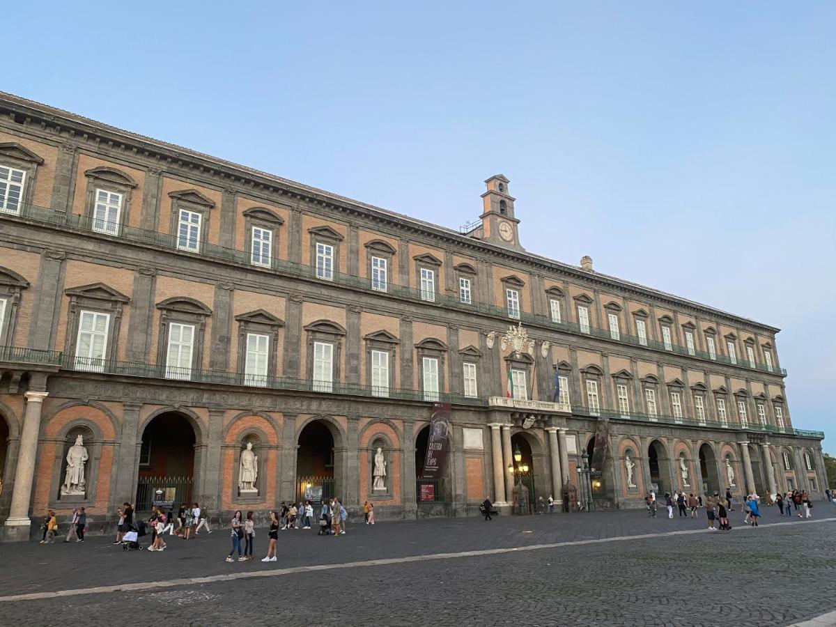 Casa Tiare, The Heart Of Piazza Plebiscito Nápoles Exterior foto